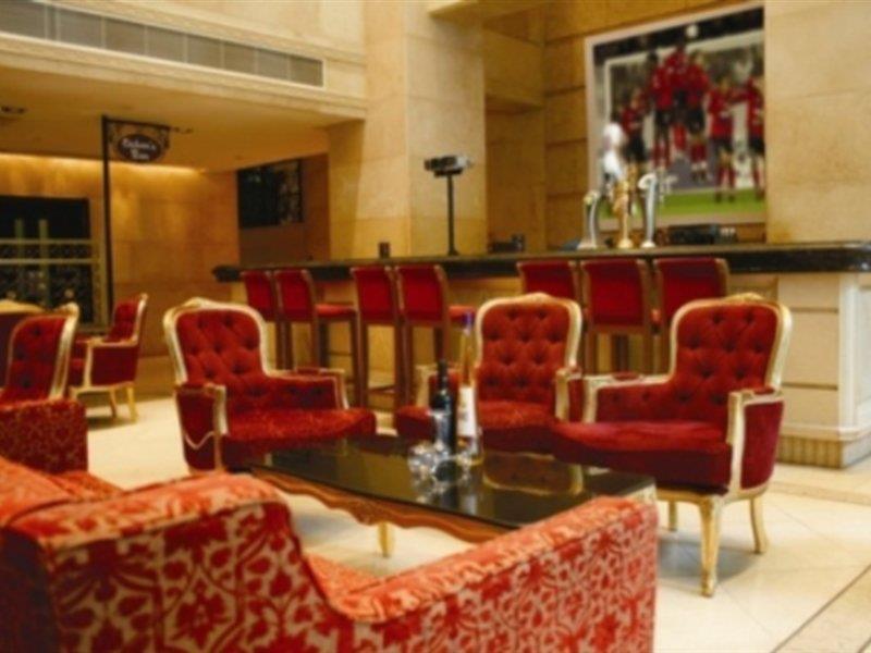 By Ihg